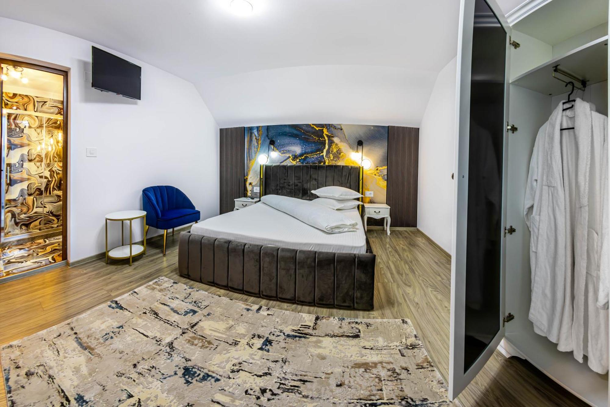 Pensiunea Mihaela-Transalpina Novaci-Străini Kamer foto